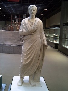 Demosthenes, de: Römische Statue einer Privatperson, die vor 1818 zu Demosthenes umgestalltet wurde; Römisch-Germanischen Museum Köln  8. April 2006, Author: Marcus Cyron 